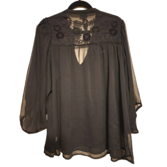 Torrid Womens blouse - Picture 5 of 5